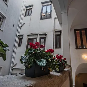 Gasthof Sant'andrea - Luxury In Vucciria