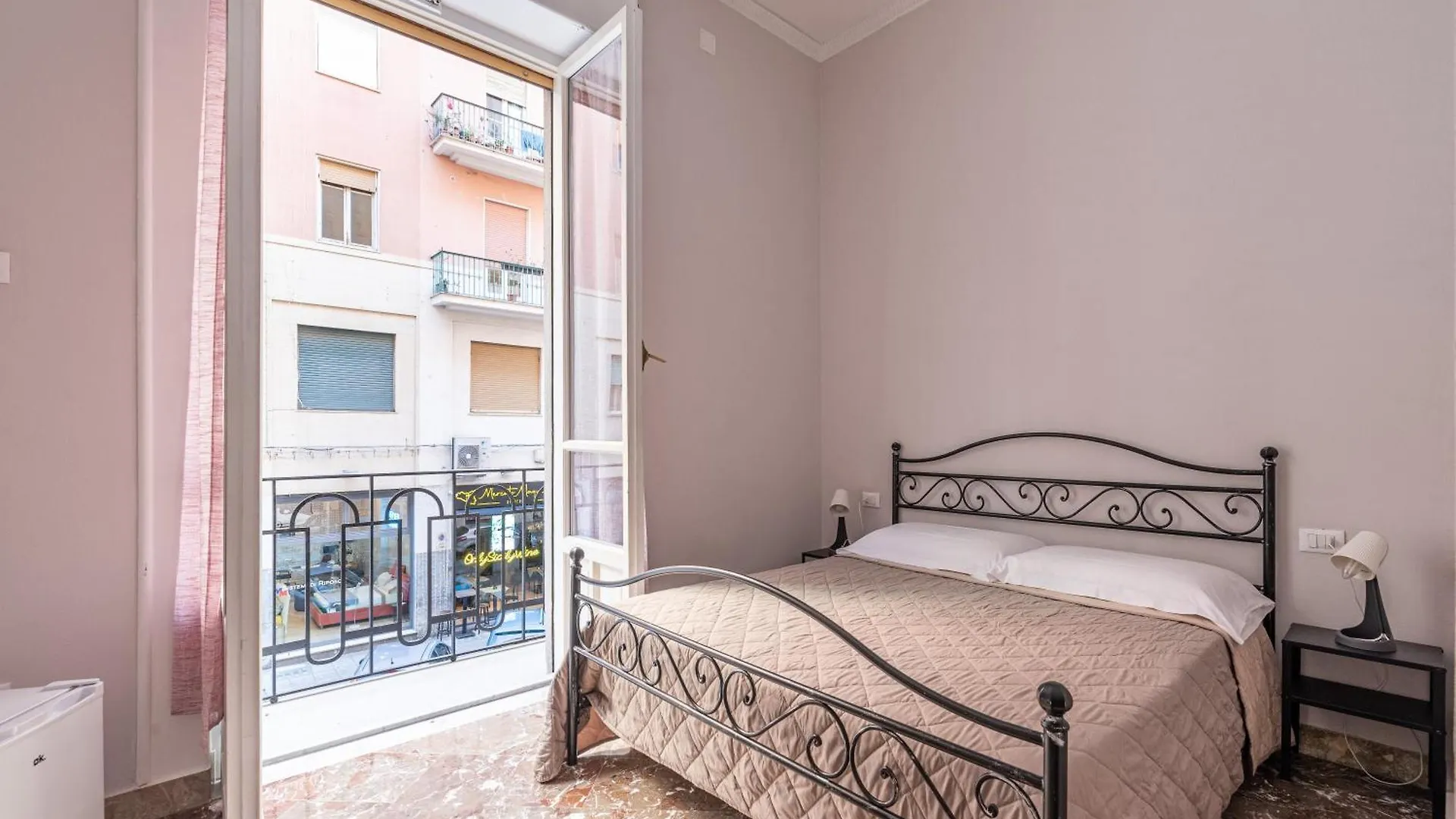 Hotel La Vecchia Palermo 3*,