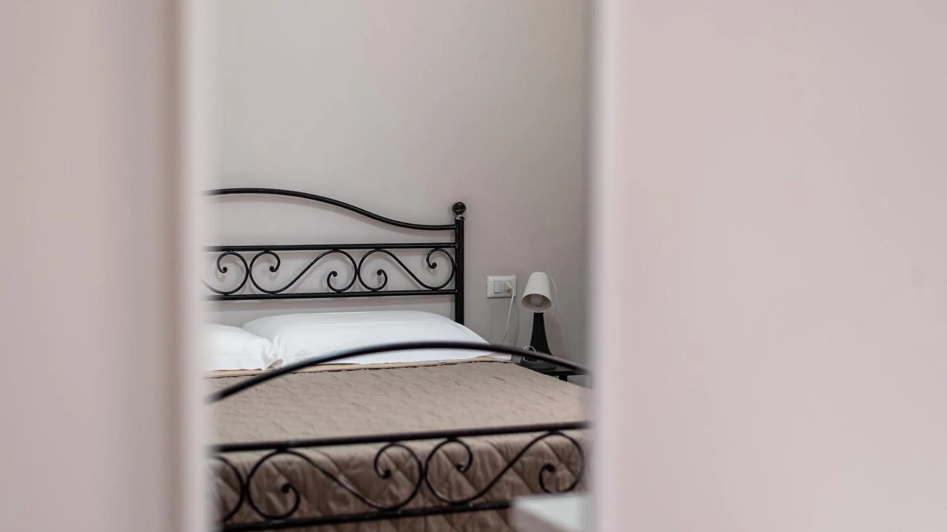 Affittacamere Hotel La Vecchia Palermo