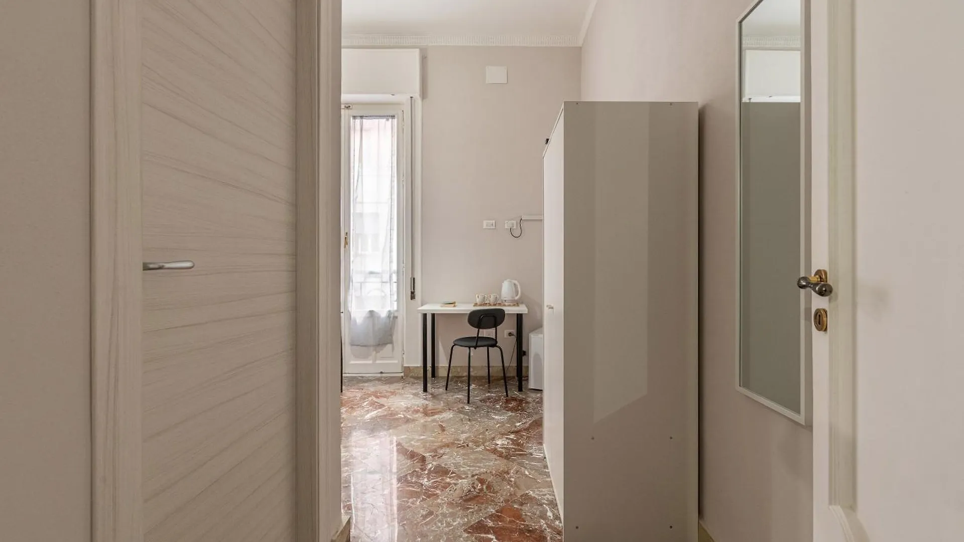 Guest house La Vecchia Palermo Hotel